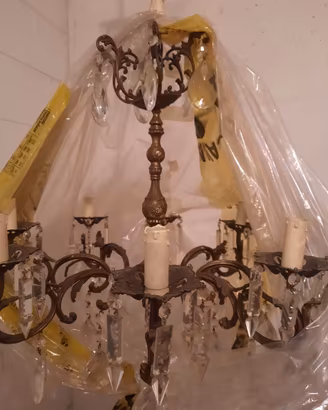 Lampadario ottone e cristalli
