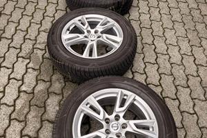 GOMME INVERNALI BRIDGESTONE - CERCHI IN LEGA VOLVO
