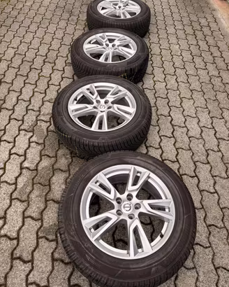 GOMME INVERNALI BRIDGESTONE - CERCHI IN LEGA VOLVO