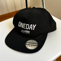 Cappellino nero oneday scuolazoo