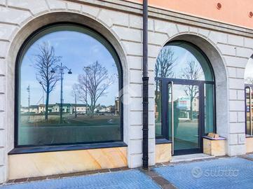 NEGOZIO A CASTIRAGA VIDARDO