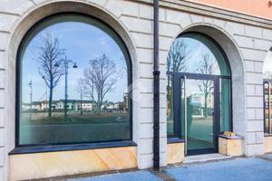 NEGOZIO A CASTIRAGA VIDARDO