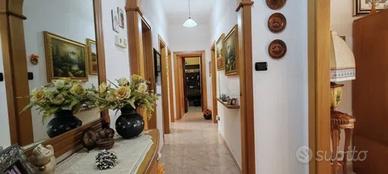 Terzo Piano con Ascensore 120mq + cantinuola 20mq