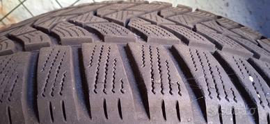 GOMME INVERNALI DUNLOP