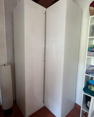 Armadio ad angolo