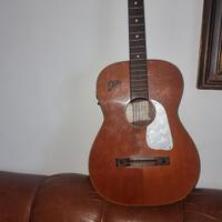 chitarra  acoustica