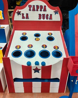 Gioco tappa la buca bambino luna park bambini