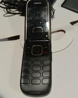 collezione 6 telefonini Samsung 800

1 Samsung 700
