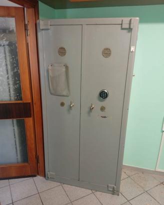 CASSAFORTE corazzata E. Fumeo Milano