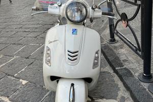 Vespa GTS 250