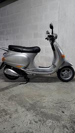 Piaggio Vespa 125 ET4 - 1998