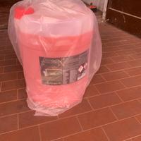 Liquido rosso radiatore per auto