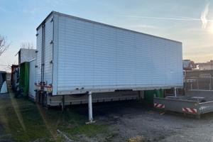 Cassa Scarrabile 8,60 mt a ginocchiera