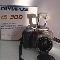 Fotocamera a pellicola da 35 mm Olympus IS-300