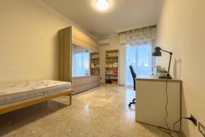 Stanza singola per studentesse / lavoratrici