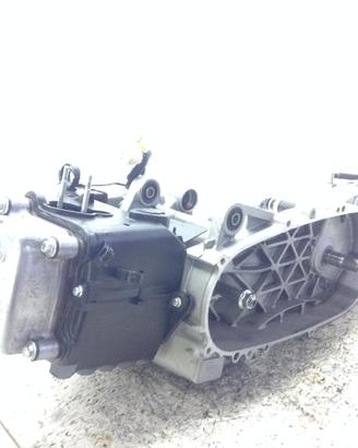 KYMCO PEOPLE S I ABS E5 125 BLOCCO MOTORE ENGINE -