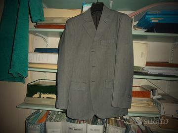 Vestito completo uomo grigio