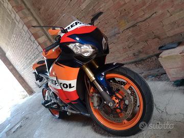 Honda Cbr 1000 - 2011