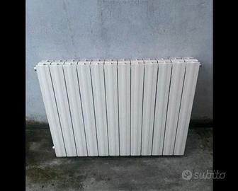 radiatore termosifone scaldasalviette