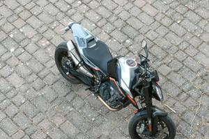 KTM 790 DUKE