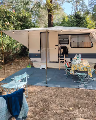 Roulotte Adria 400 T