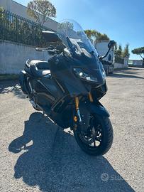 Tmax 560
