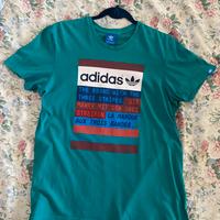 T-shirt adidas