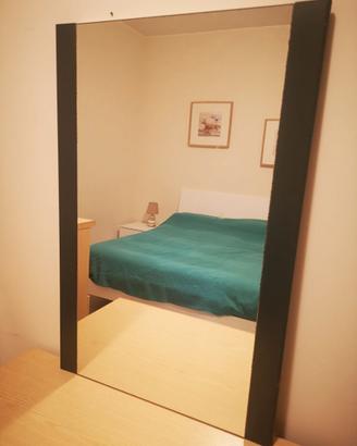 Armadio, comò, comodini e base camera da letto