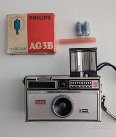 Kodak Instamatic 100 + Lampadine Flash Philips AG3