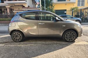 Lancia Ypsilon 1.0 FireFly 5 porte S&S Hybrid Gold