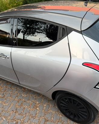 Lancia Ypsilon 1.2 GPL PLATINUM FULL OPTIONAL