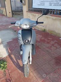 Aprilia Scarabeo 50 - 2012