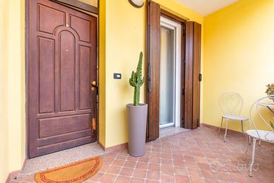 Villetta a schiera con doppio giardino