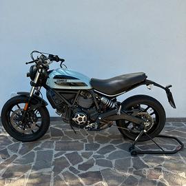 Ducati scrambler Sixty2