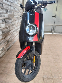 Scooter elettrico senza batterie