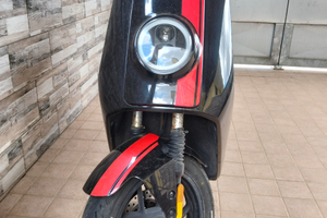 Scooter elettrico senza batterie