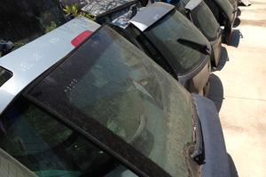 RICAMBI AUTO COFANI ANTERIORI E POSTERIORI