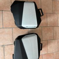 Valigie laterali piu borse interne Honda X-Adv 750