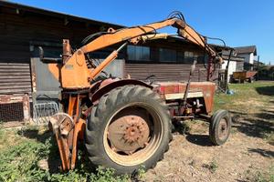 Mc Cormick 624 diesel con benna Mako