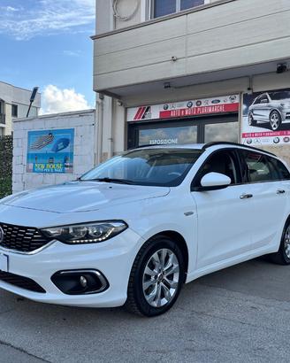 FIAT Tipo 1.6 Mjt S&S SW Lounge