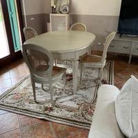 Tavolo ovale allungabile stile provenzale