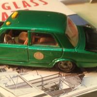 Mebetoys Fiat 124 taxi A 43