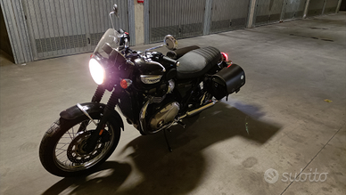 Triumph Bonneville T100 black dettagli cromo