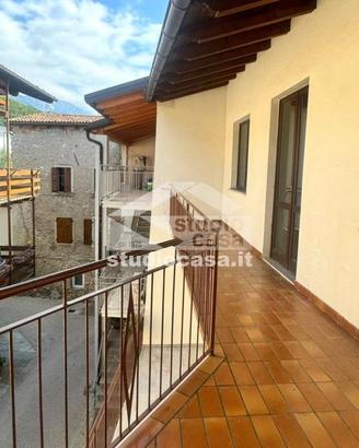 Appartamento di 150 m² con 5 locali a Isera