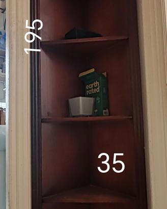 scaffale ad angolo in legno 