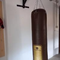 sacco boxe + staffa+ guantoni