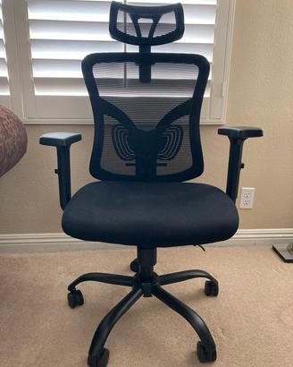 Sedia da ufficio ergonomica con supporto lombare
