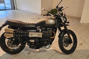 Triumph Street Scrambler 900 Sandstorm