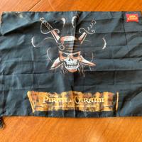Bandiera Pirati dei Caraibi - Cm 38 x 28.