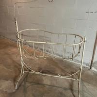 Culla in ferro vintage